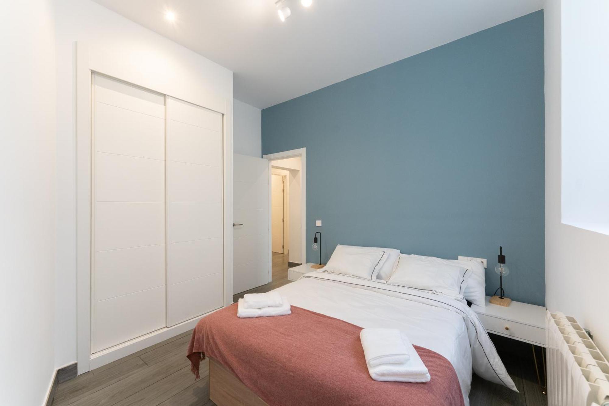 Luxe Apartment In Plaza De Espana Madrid Buitenkant foto